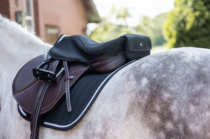 HKM Sattelheizbezug -Springen- Style